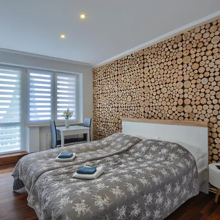 Πανσιόν Biale Tarasy 3*